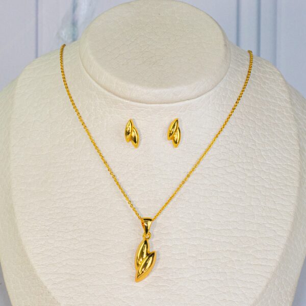 SET COLLAR Y ARETES "Brotes de Luz" - Imagen 3