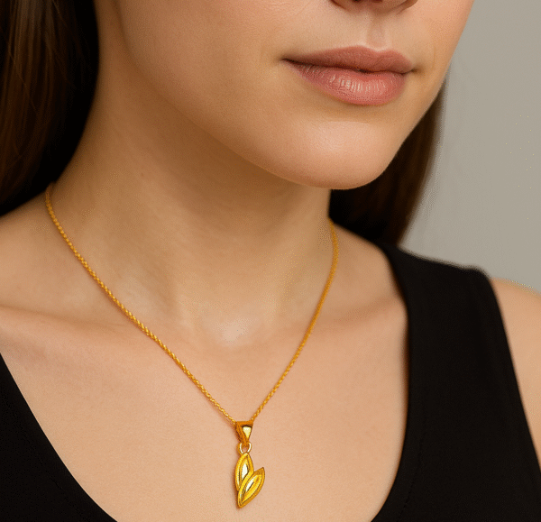 SET COLLAR Y ARETES "Brotes de Luz"